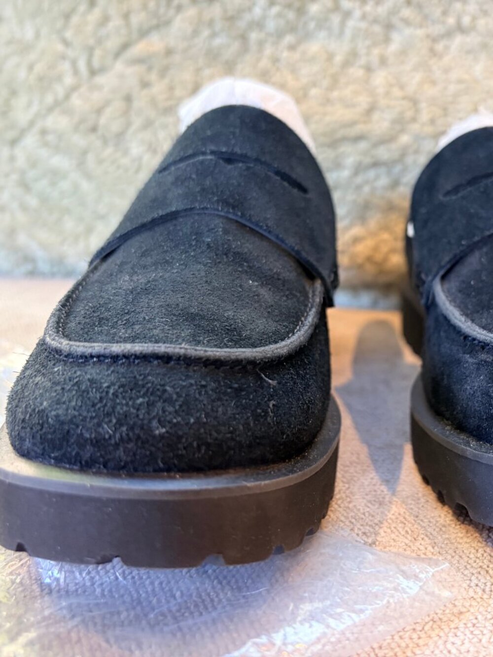 Cole Haan Newburg Lug Sole Penny Loafer, Black Suede Size 5.5 - Picture 5 of 9